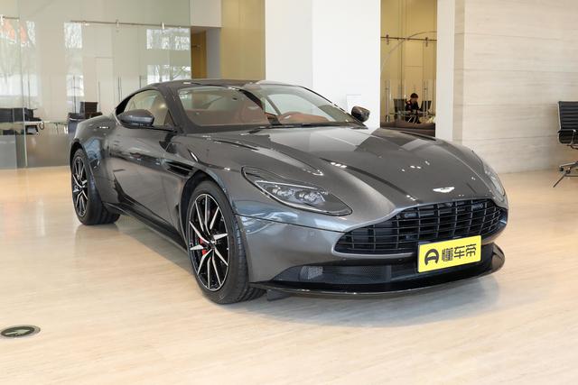 世界顶级豪车排名，十大豪车品牌标志（超豪华品牌排行榜：保时捷领跑）