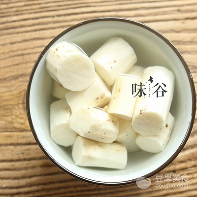 紅蘿卜排骨湯,紅蘿卜排骨湯的做法