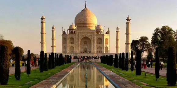 旅游新鲜报旅游骑马摔伤旅行社担责七成