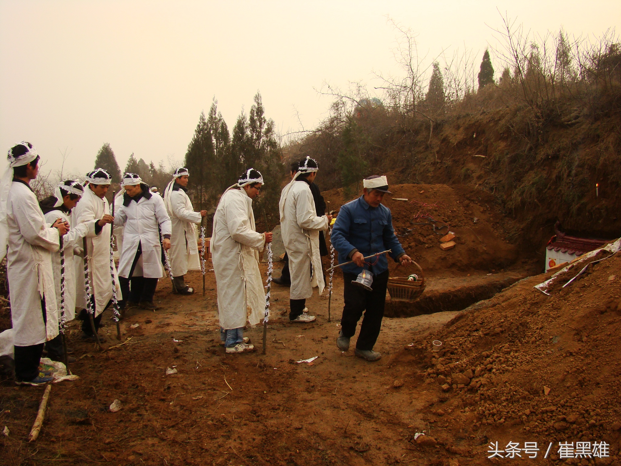 陕西农村传统安葬礼仪，告慰先去者，激励世人好好做人