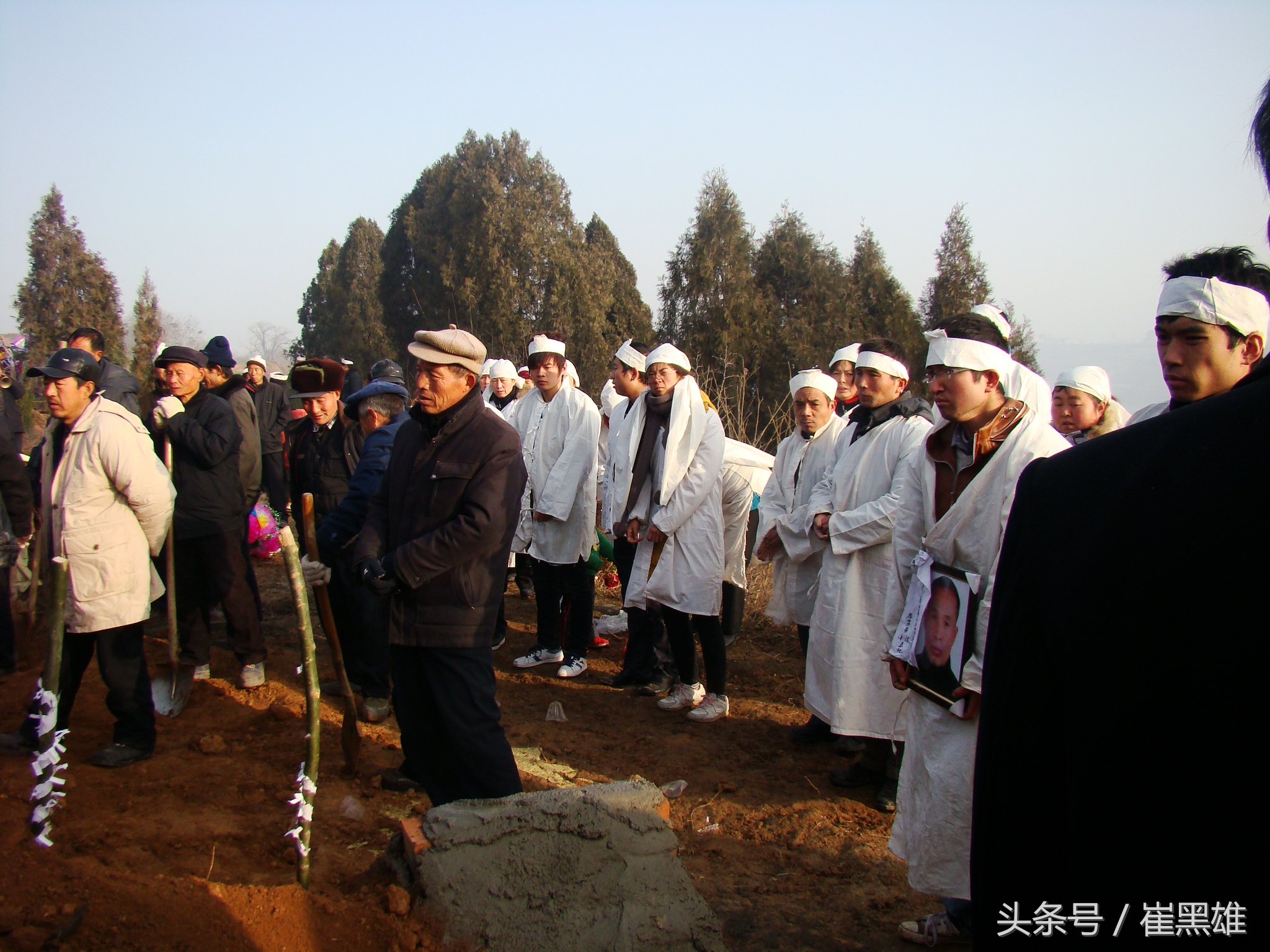 陕西农村传统安葬礼仪，告慰先去者，激励世人好好做人