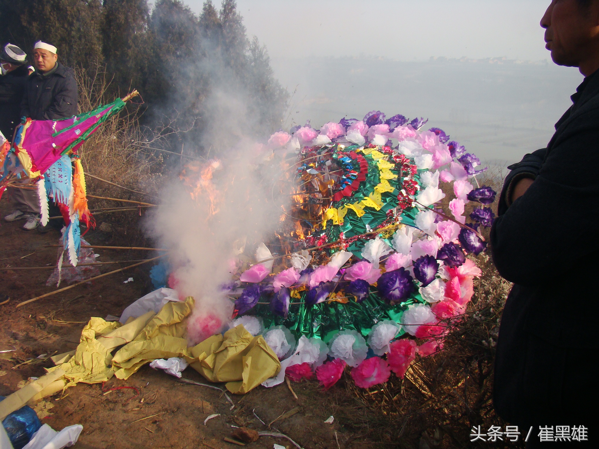 陕西农村传统安葬礼仪，告慰先去者，激励世人好好做人