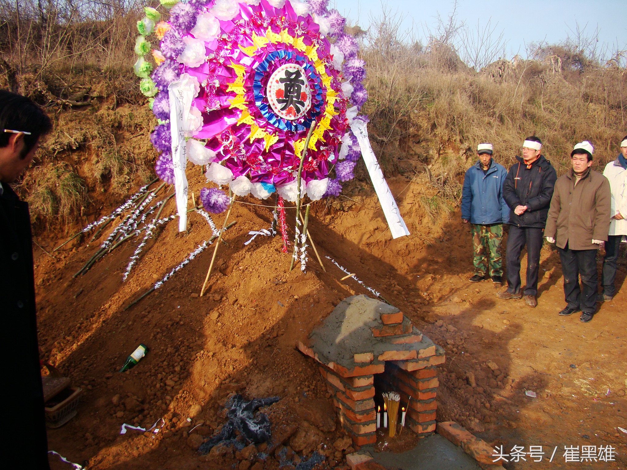 陕西农村传统安葬礼仪，告慰先去者，激励世人好好做人