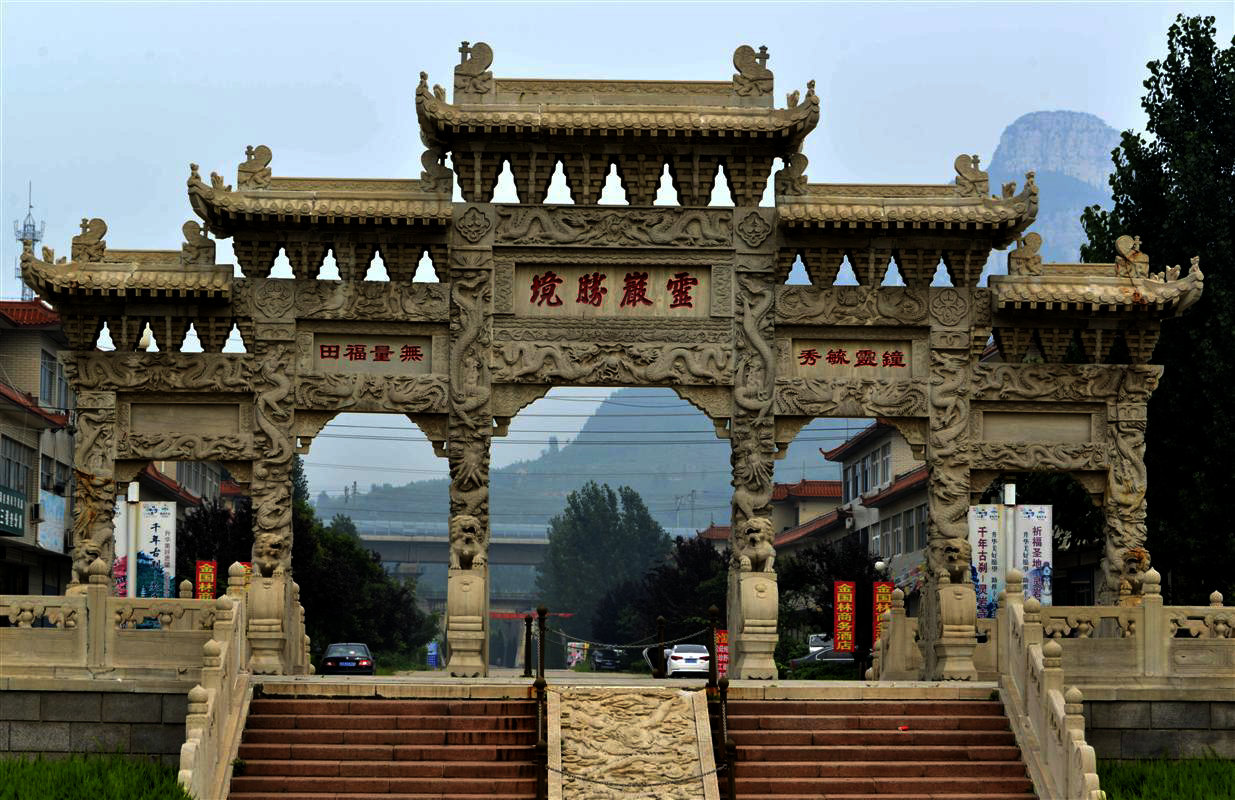 灵岩寺风景名胜区_灵岩寺秋景 - 励志人生