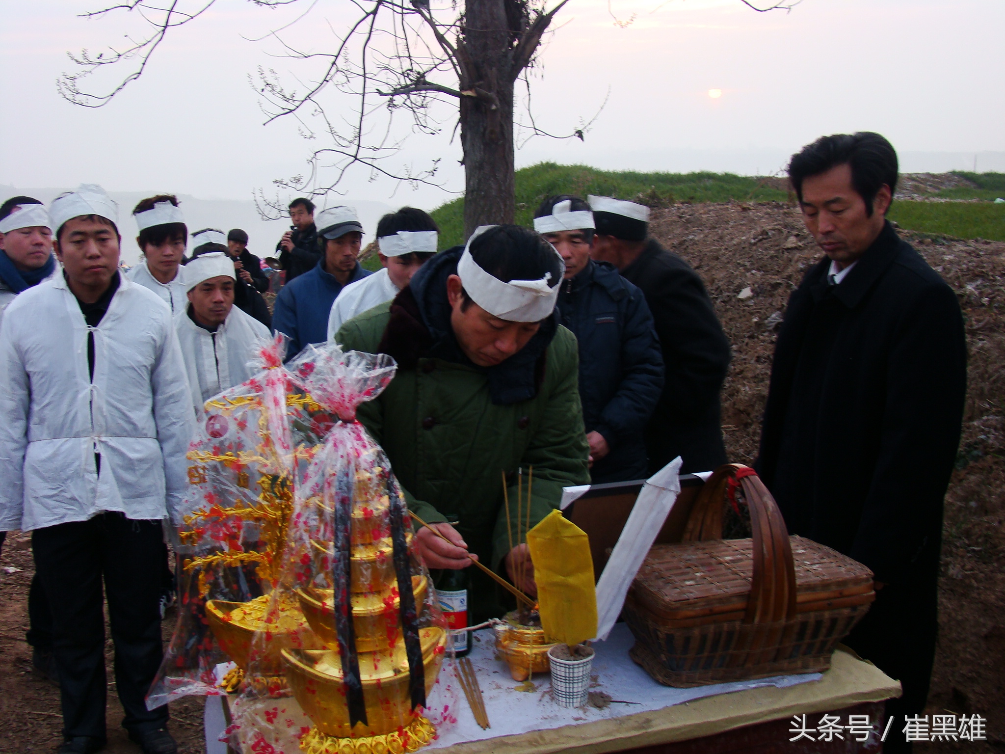 陕西农村传统安葬礼仪，告慰先去者，激励世人好好做人