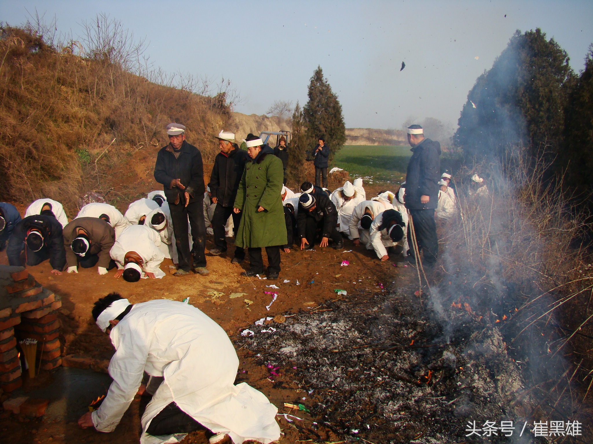 陕西农村传统安葬礼仪，告慰先去者，激励世人好好做人