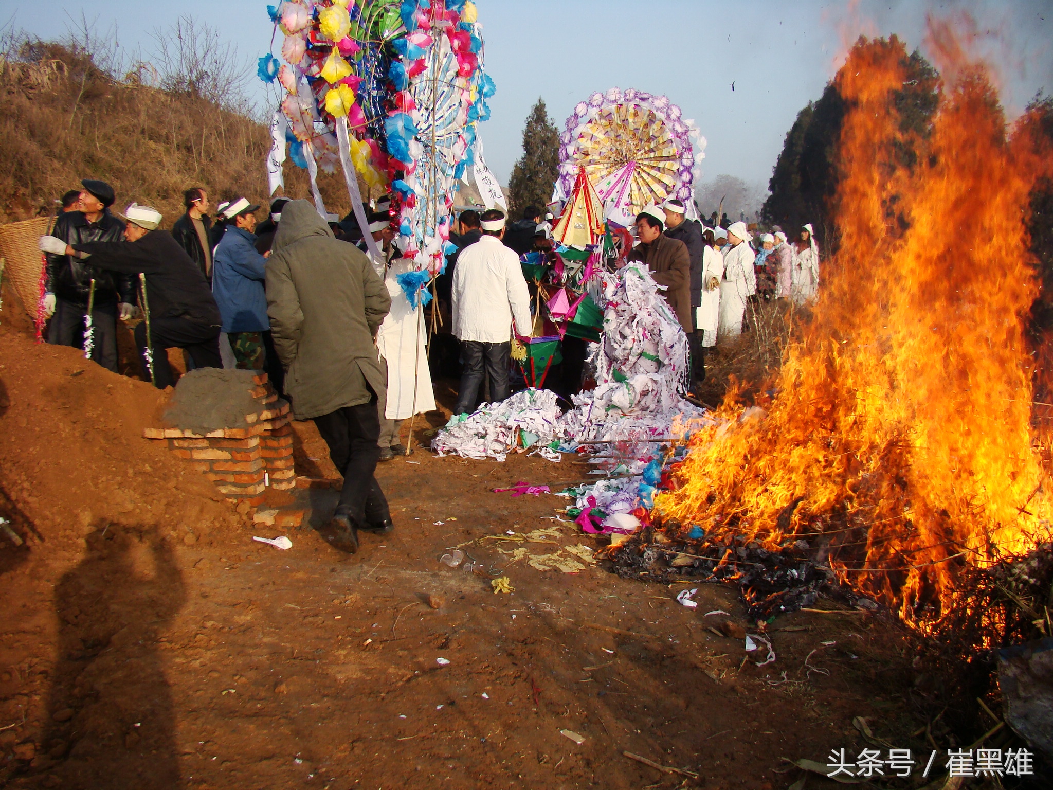 陕西农村传统安葬礼仪，告慰先去者，激励世人好好做人