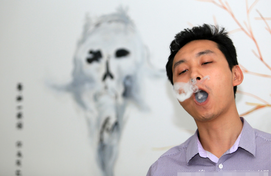 抽烟技巧花式回龙怎么做 - 七库美图