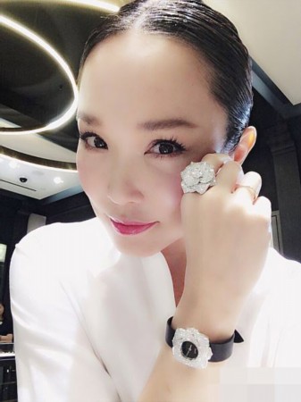 潜龙风云高清在线观看粤语(曾红过舒淇演技超范文芳，成龙想睡她，她这句话让人对她敬佩万分)