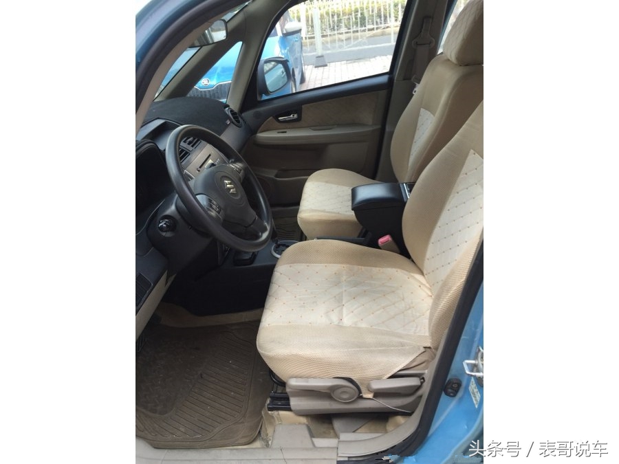 表哥说车：3万以内实用的家用轿车推荐，铃木天语SX4。