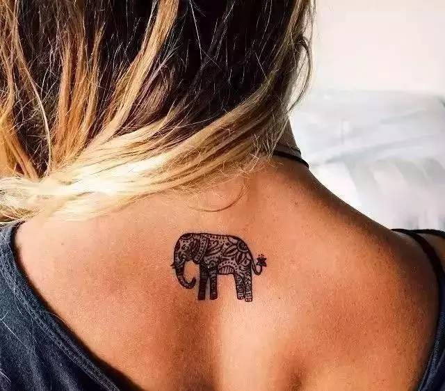 让人惊艳的瑜伽纹身，不说了，小蜜现在就去纹一个