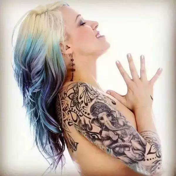 让人惊艳的瑜伽纹身，不说了，小蜜现在就去纹一个