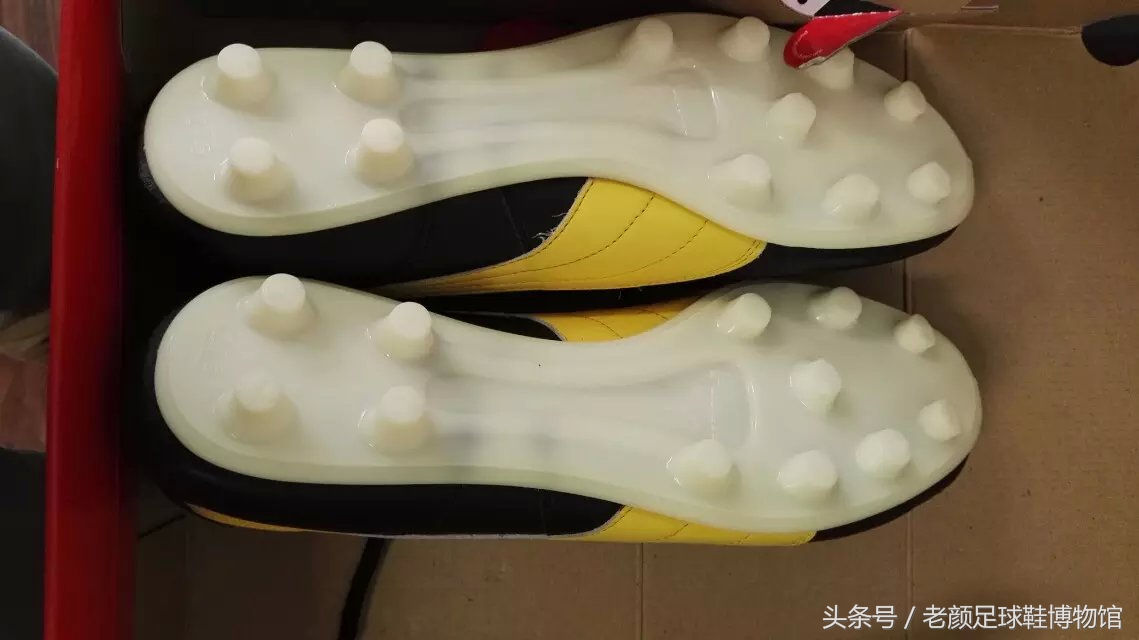 足球复刻什么意思(足球鞋伪复刻哪家强，当然是adidas nike和小日本)