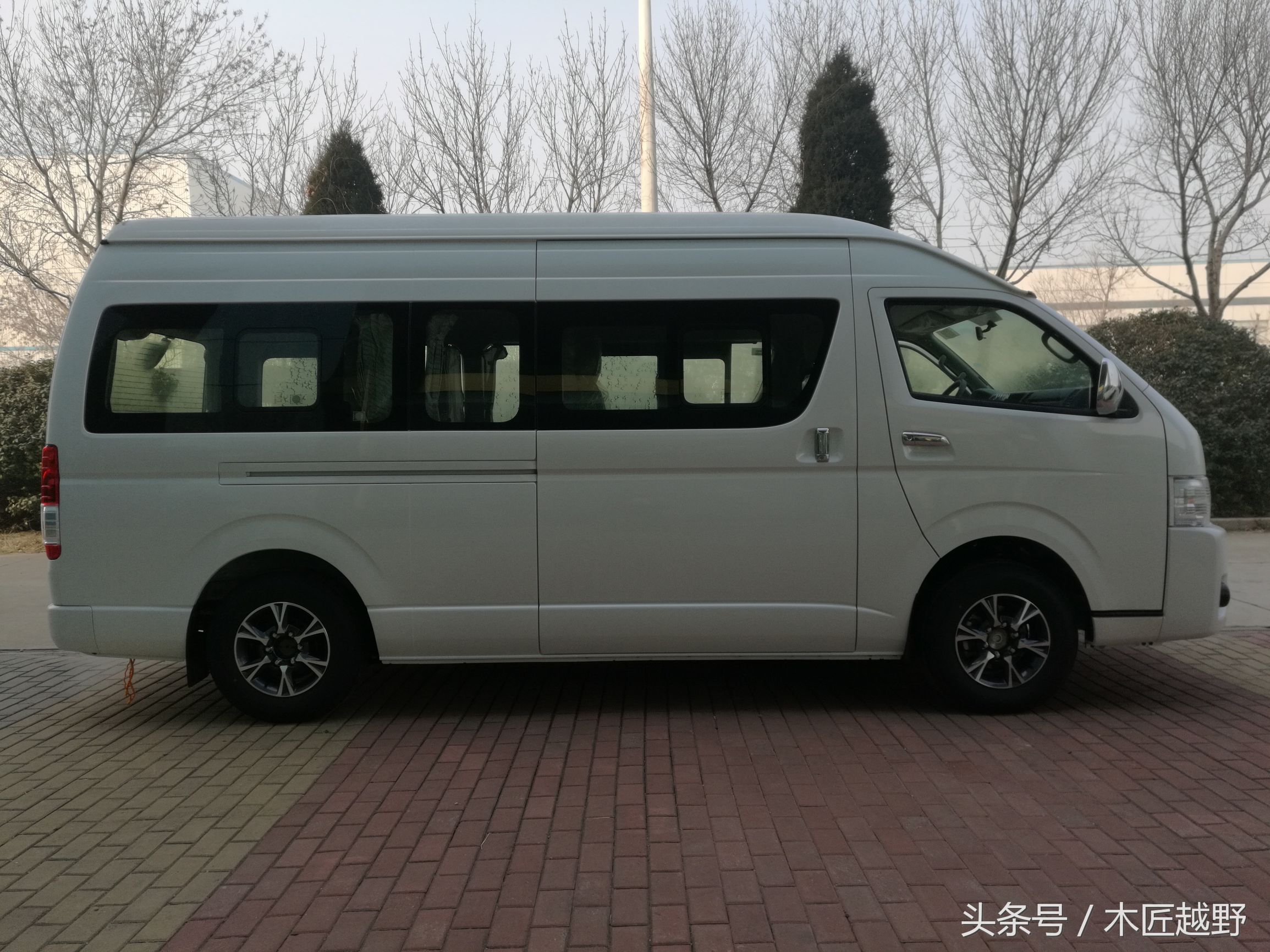 丰田原厂六座海狮,挂蓝牌,商务家用两相宜,宽大,舒适!