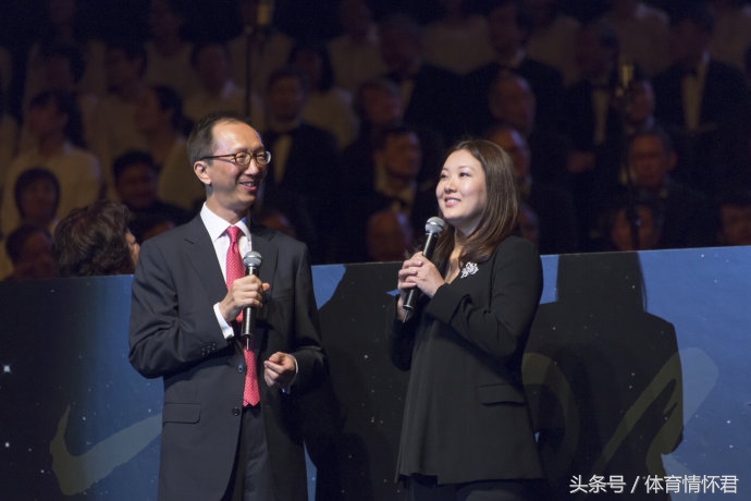奥运冠军身价能过亿吗(中国史上最年轻奥运冠军身价过千万，却不顾父母反对嫁50岁老头)