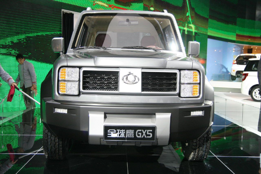 吉利发售国产的"初代路虎",全球鹰定位复古小型suv