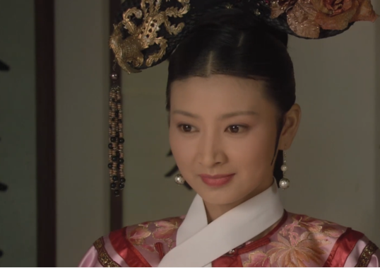 这种别致深受观众喜爱,沈眉庄是选秀新人中第一个侍寝皇上的,也就是