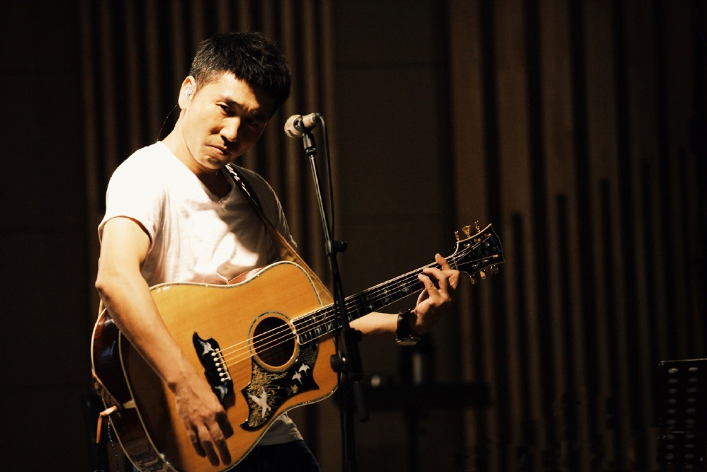 沙宝亮跳水怎么了(曾经苦练杂技的沙宝亮,在事业蒸蒸日上之时走上音乐