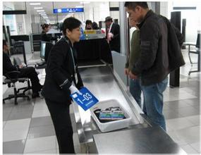 过机场安检要注意：藏匿违禁品将记录在案 下次过安检重点查