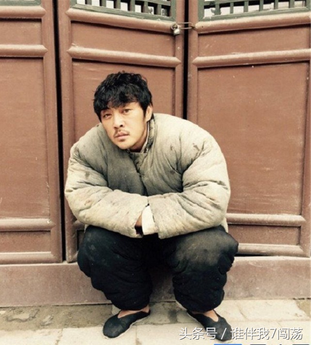 这个和孙继海合影的健硕男叫赵达,为演鬼吹灯王胖子,成了这样!