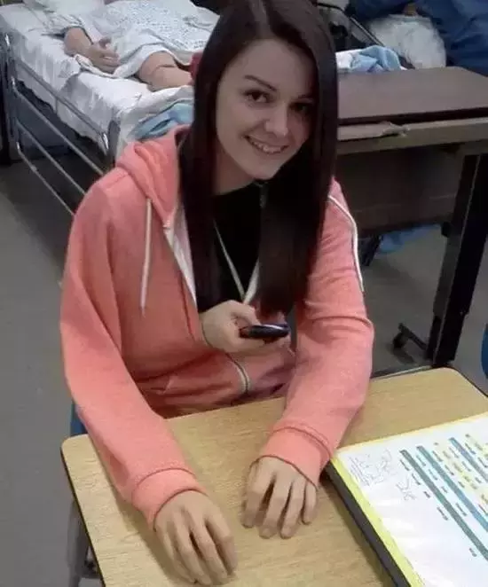 大学里有哪些让监考老师防不胜防的作弊方法？