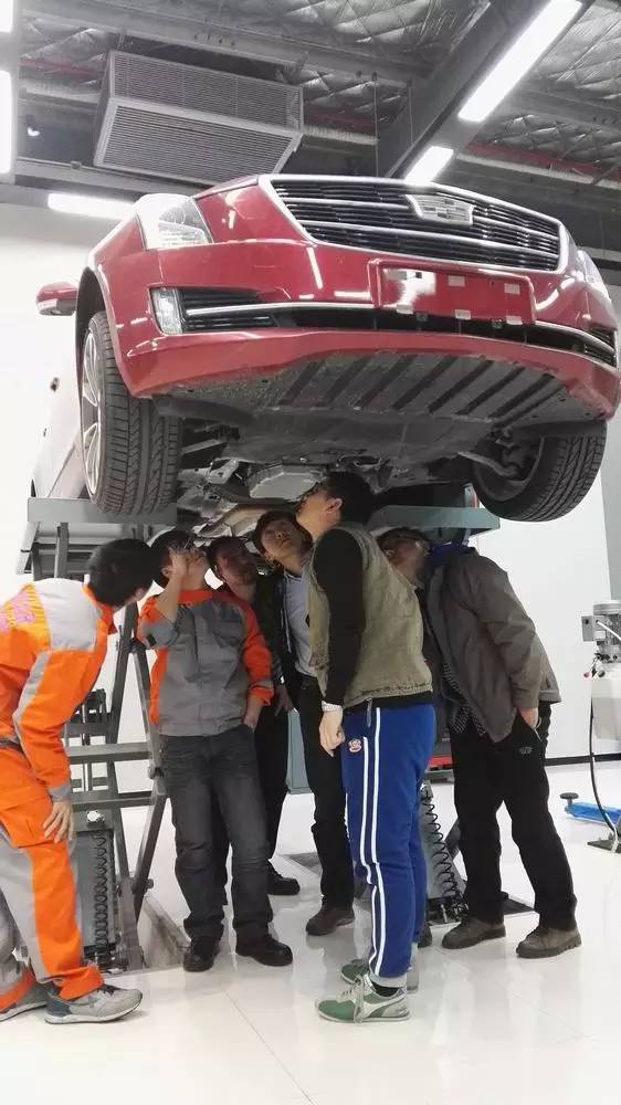 凯迪拉克新ATS-L究竟如何？看这篇文章就够了