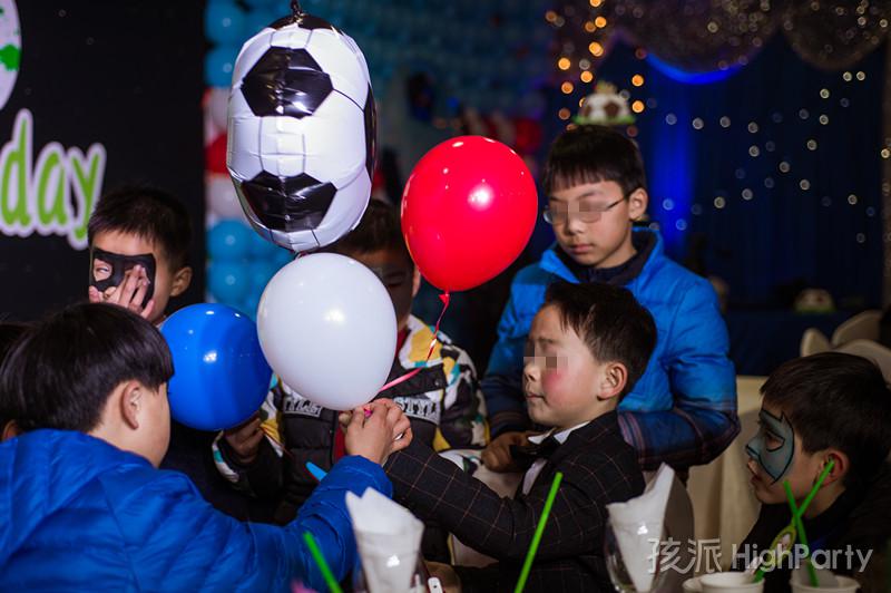 儿童世界杯生日会主题(2016-1.1日足球小将十岁生日party)