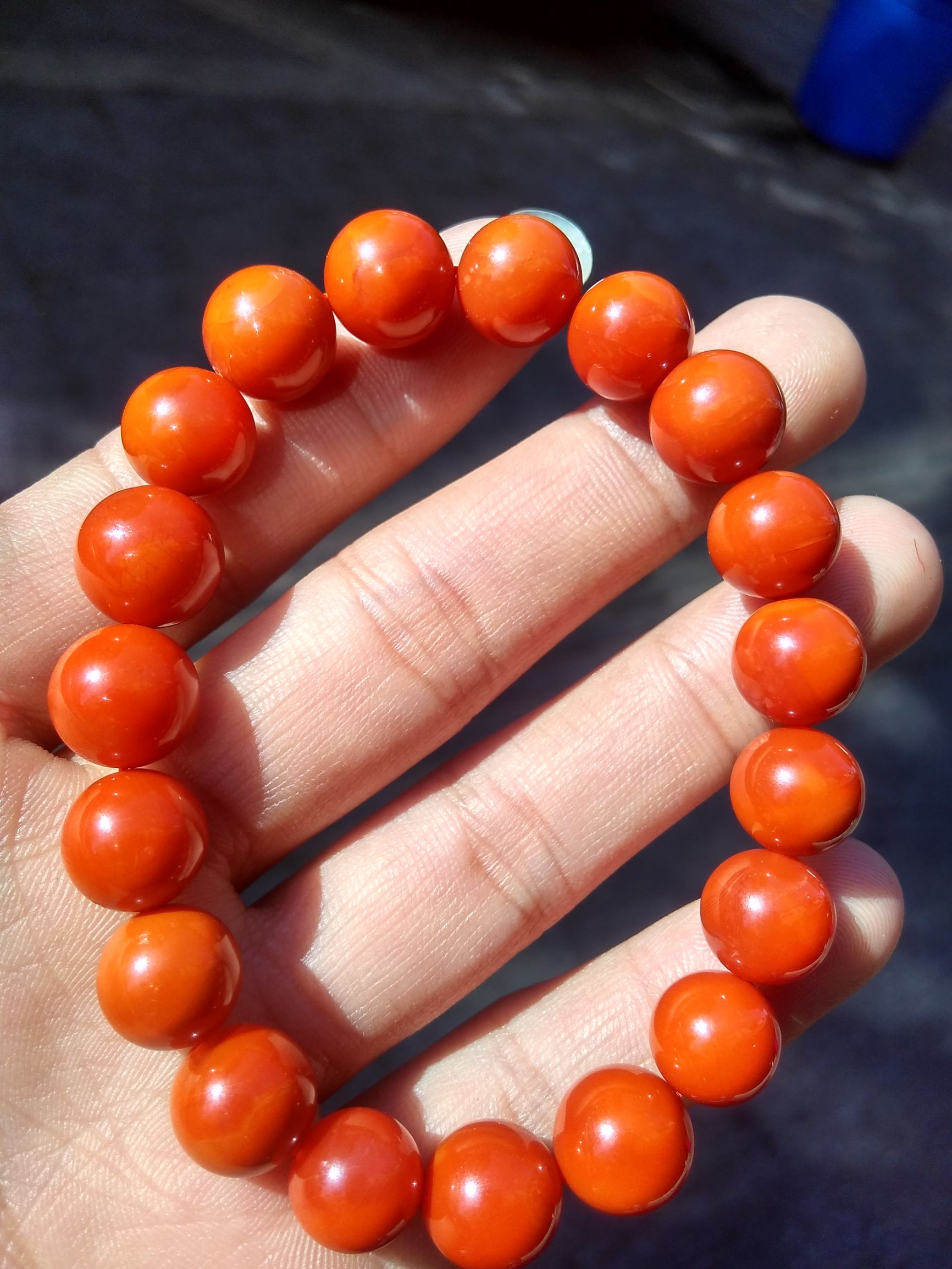 难得!南红玛瑙极品柿子红手串欣赏!(和田玉108手串怎么配) 第6张
