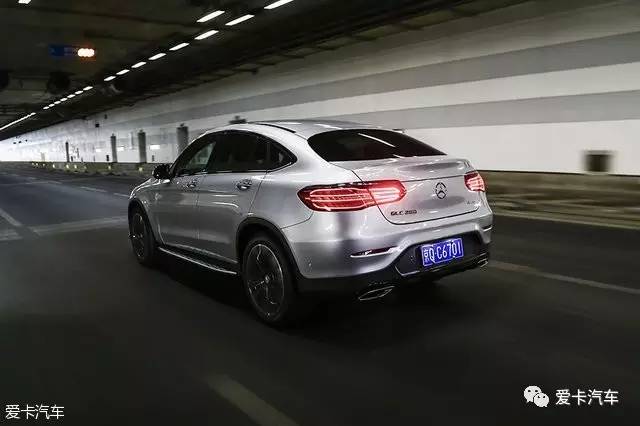 优雅而风华 爱卡测试奔驰GLC260 Coupe