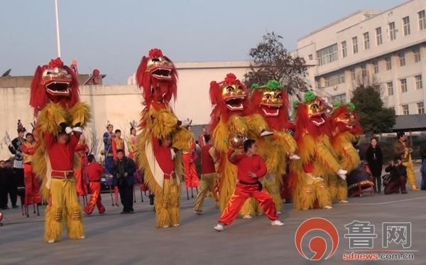 枣庄世界杯事件(古城相逢泳者胜---世界杯国际冬泳节中国枣庄站在台儿庄古城盛大开幕)