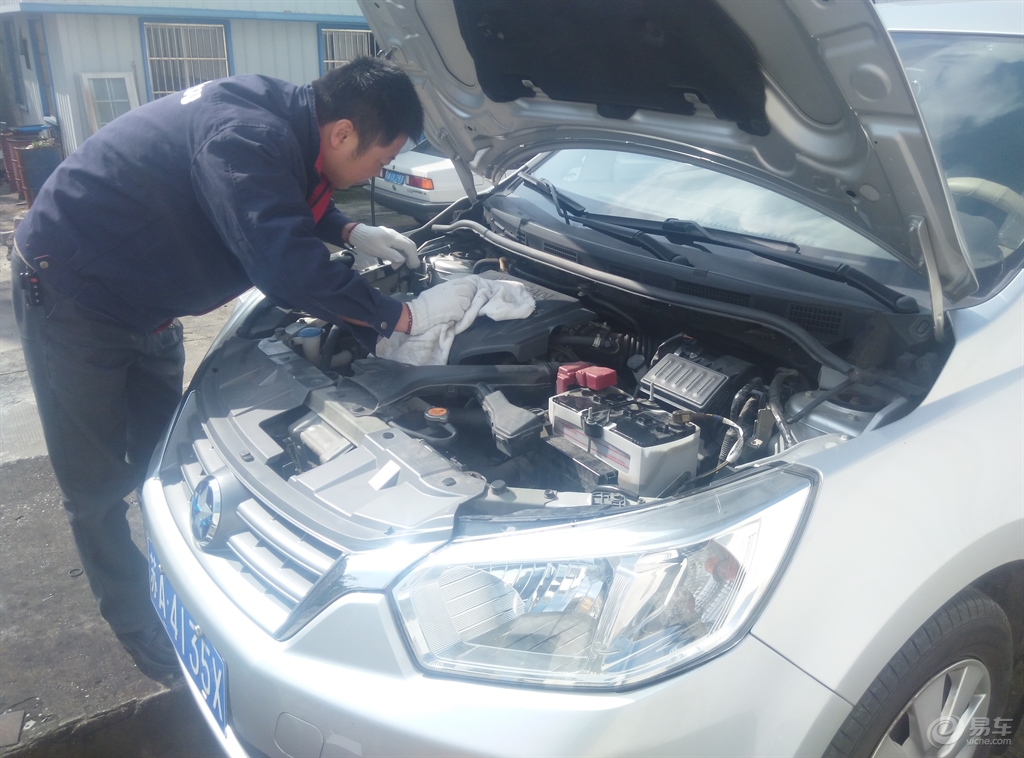 东风日产启辰D50小保养