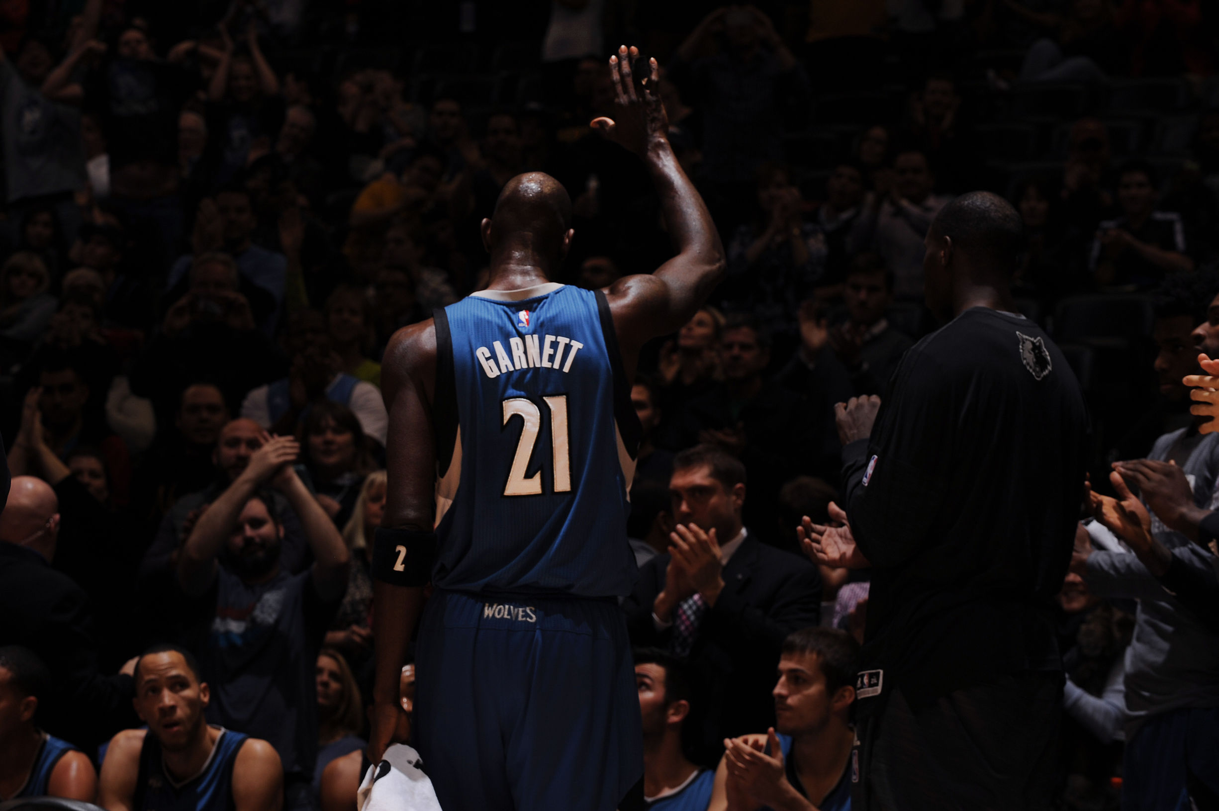 大前锋凯文.加内特(图解|凯文·加内特生涯回顾:十年踪迹十年心)