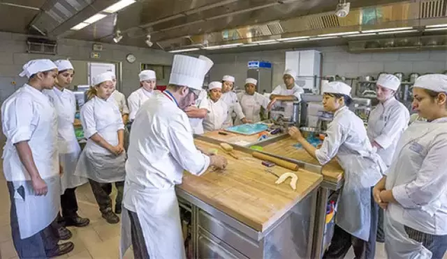 烘焙界高手如云的法国，那些不得不说的烘焙名校！