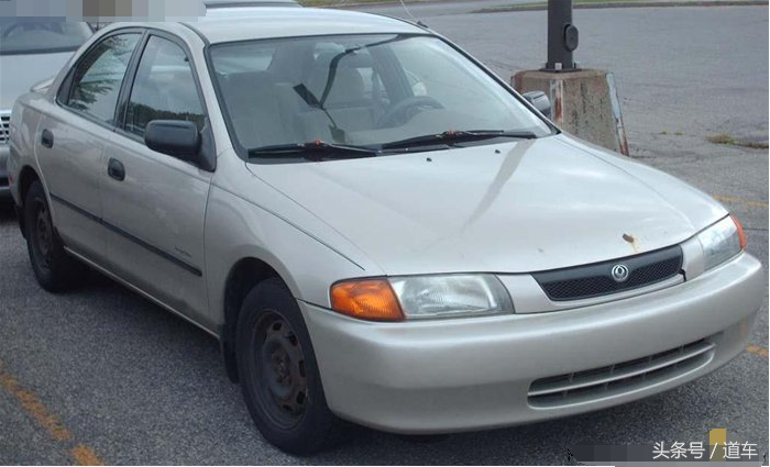 年轻的老车89款00后老马323S