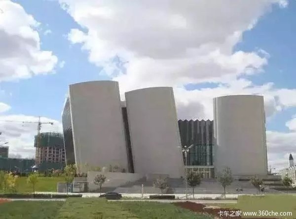 号称中国10大最丑建筑 走南闯北的卡友们你见过比这更丑的吗