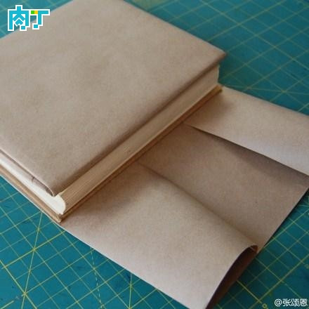 如何包书皮开学了塑料书皮最受宠附书皮的花样包法