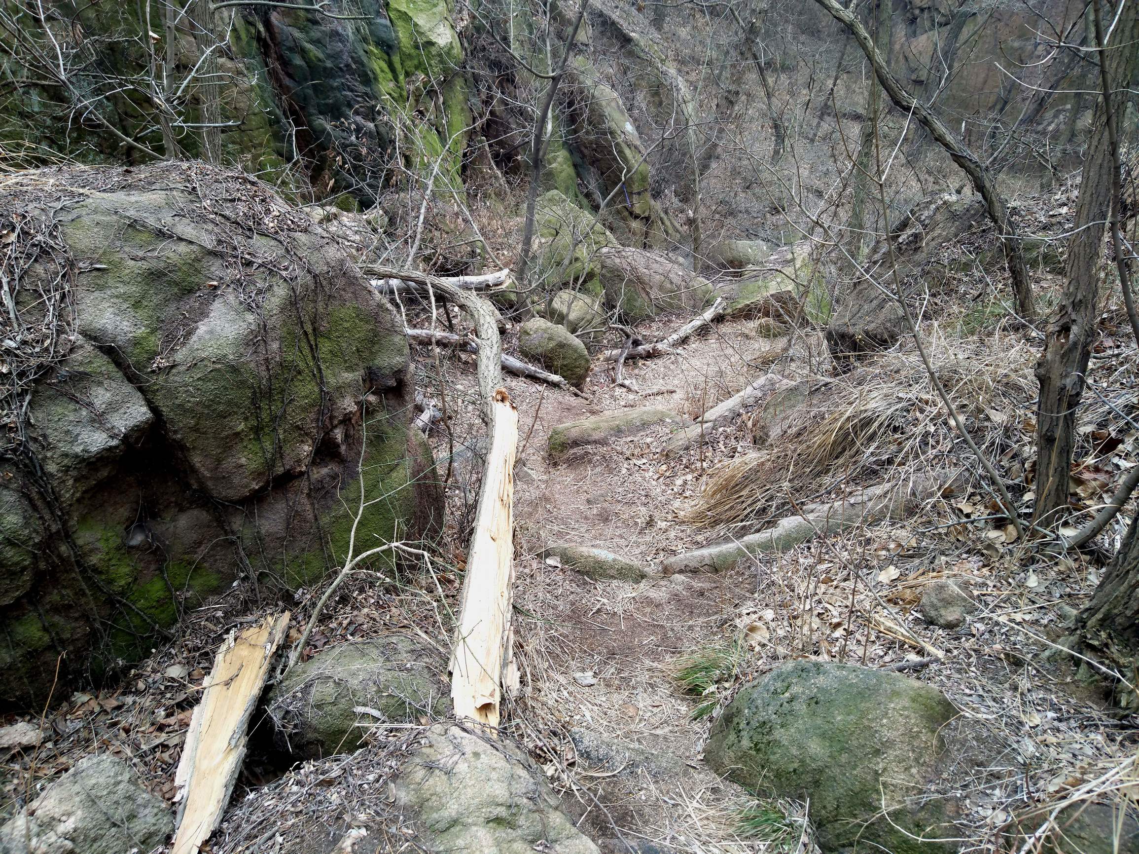 开春首游，石门山游记