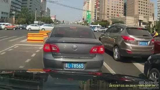 气囊灯亮是什么原因？3年14万公里不能质保么？