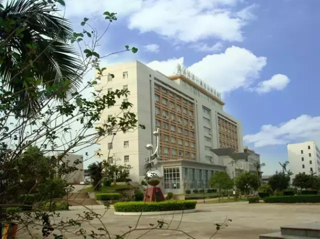 2017茂名“最美大学”评选，为你的母校投一票吧！（附图集）