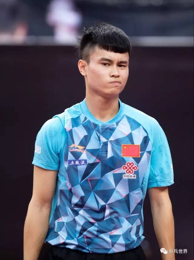 乒乓球周启豪哪里人(直通战胜马龙的周启豪,原来是个被父母"扔"进体校