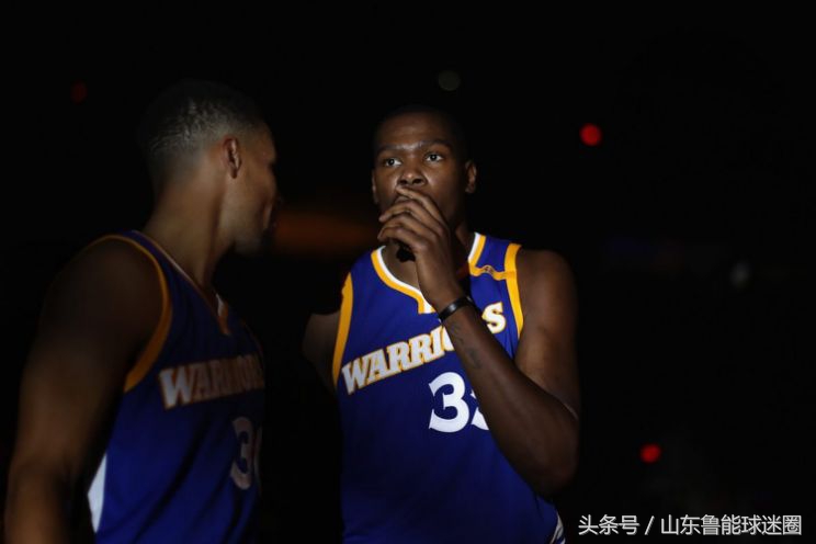 可能将缺阵数月(NBA勇士要完蛋！杜兰特膝盖受伤要缺阵数月 季后赛怎么办)