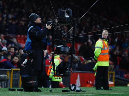 驻英记者西奥带你回顾飞猫的英超首秀