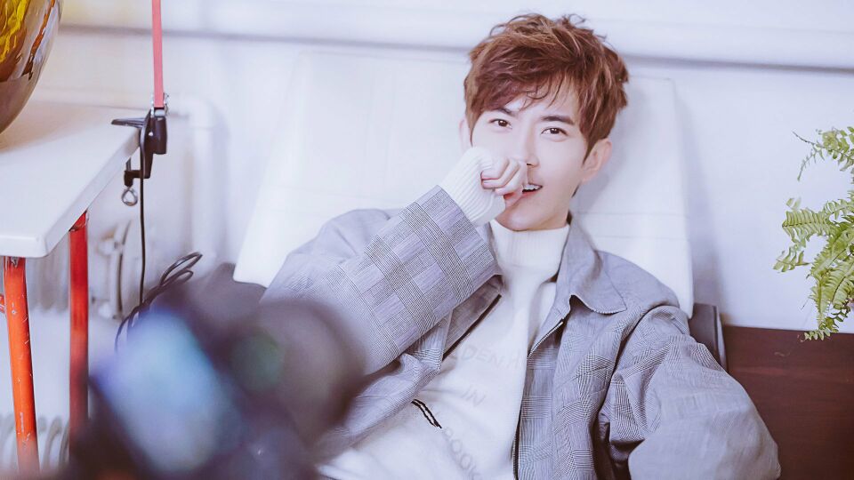 瞧瞧，于朦胧，张彬彬，白敬亭等七大男神小鲜肉毕业于哪所高校？