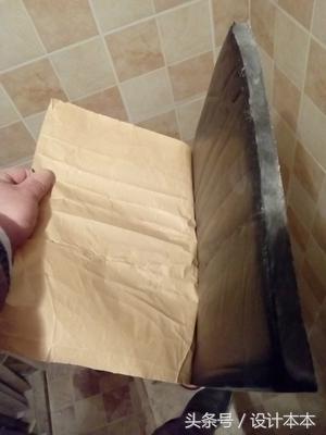 为了省钱，自己动手把卫生间顶部下水管包上隔音棉，效果还真不错