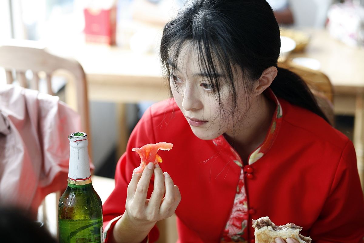 苹果范冰冰在线看完整版(范冰冰十年前电影《苹果》再上热搜,网友评