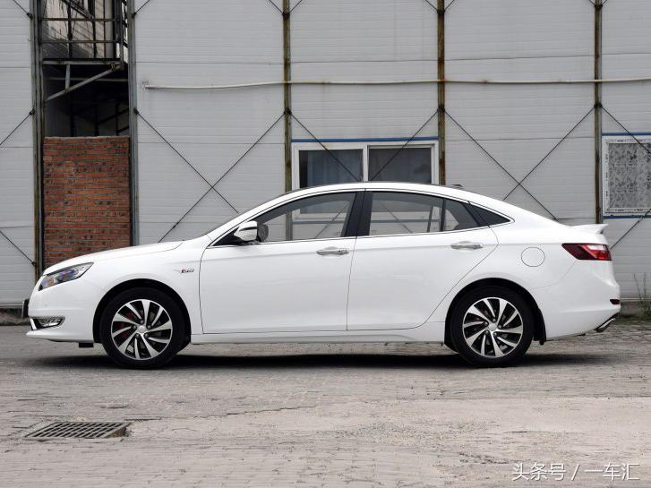 奔腾接盘马自达，十万出头配双叉臂悬挂，运动性能甩朗逸几条街