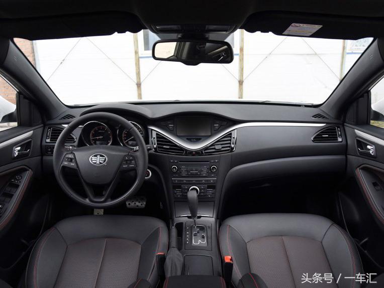 奔腾接盘马自达，十万出头配双叉臂悬挂，运动性能甩朗逸几条街