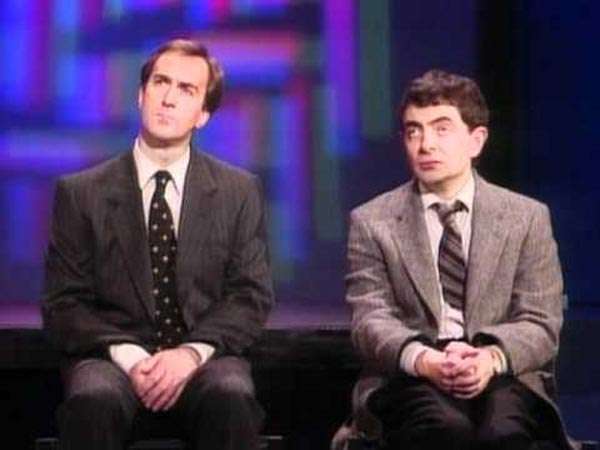 你原来认识的是假的憨豆！真的憨豆是个爱飙车、泡嫩妹的魅力男人