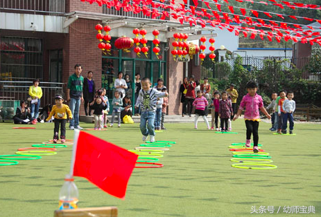 传球接力教案中班(运动会游戏｜幼儿园大中小班运动会，各班适合的游戏都在这里)