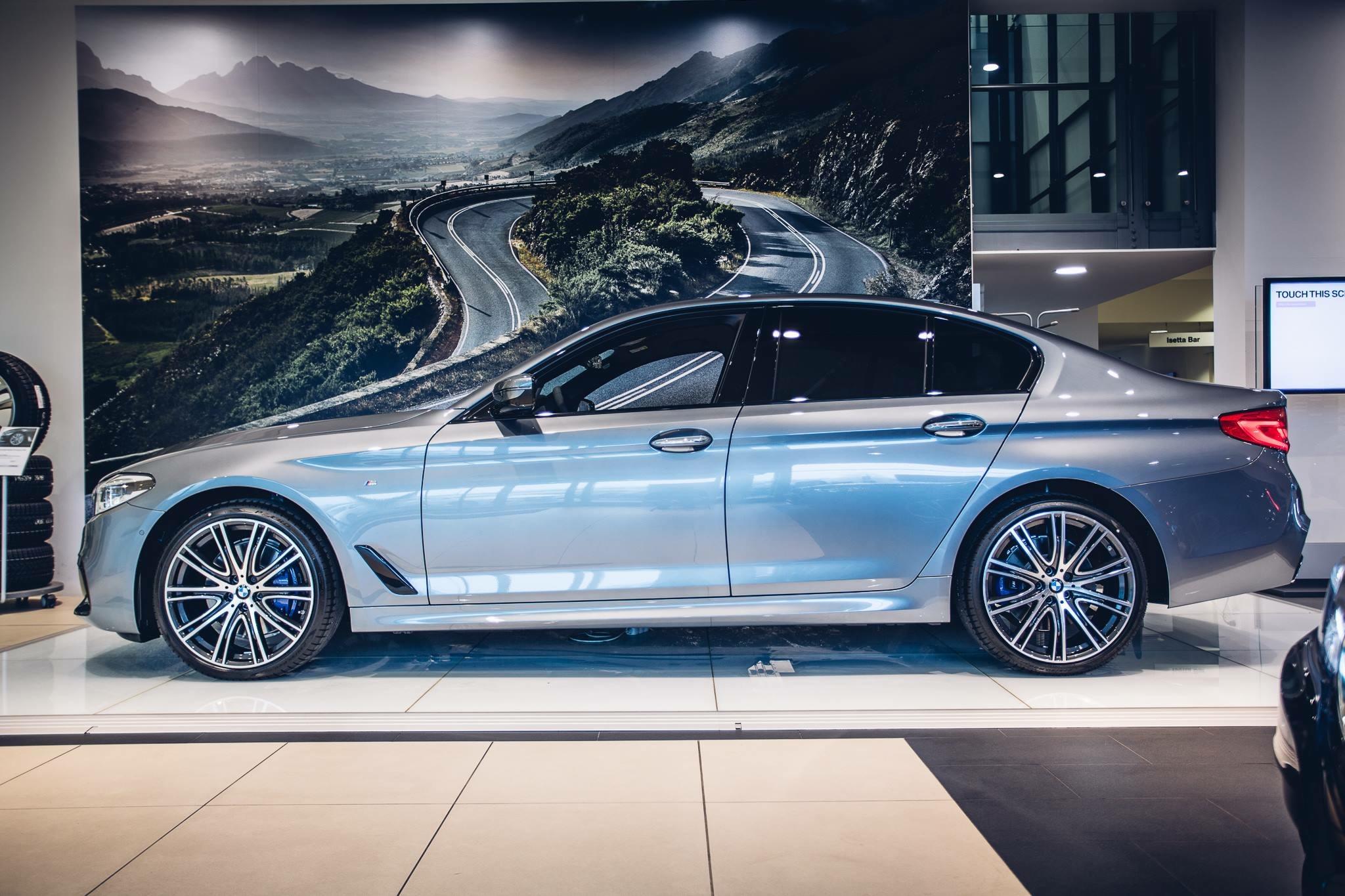 宝马变思路,一款超奔驰e级车,价格比它要便宜!